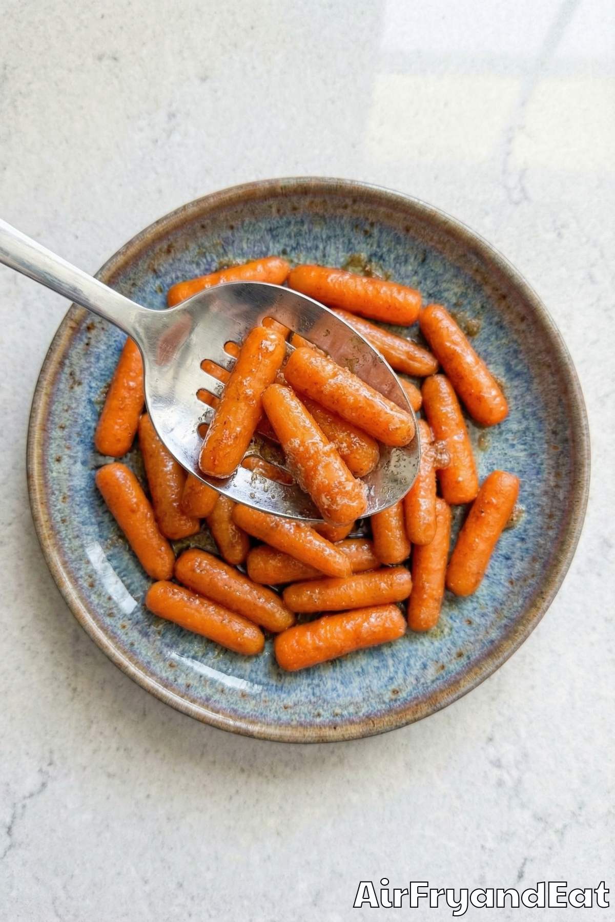 Caramelized air fryer brown sugar glazed carrots