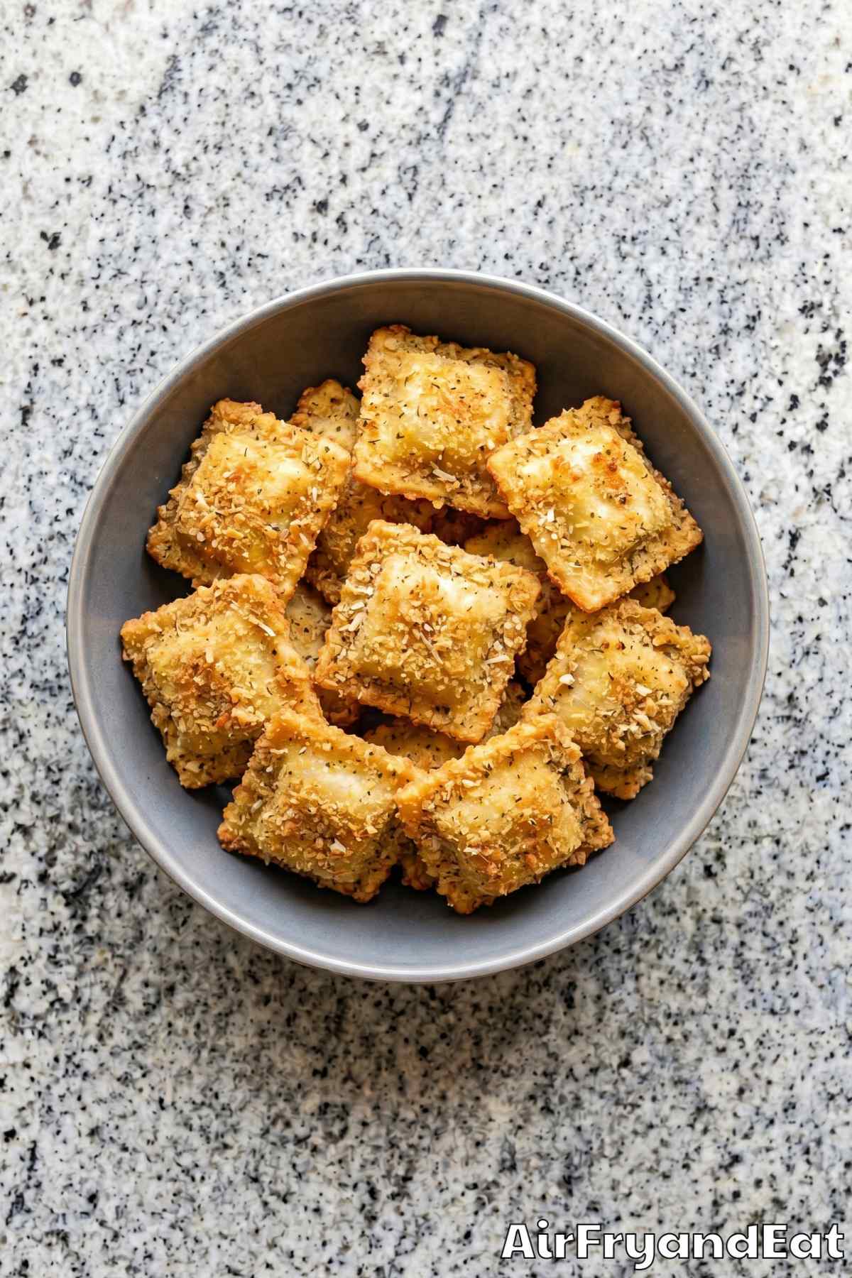 crispy air fryer ravioli with marinara sauce