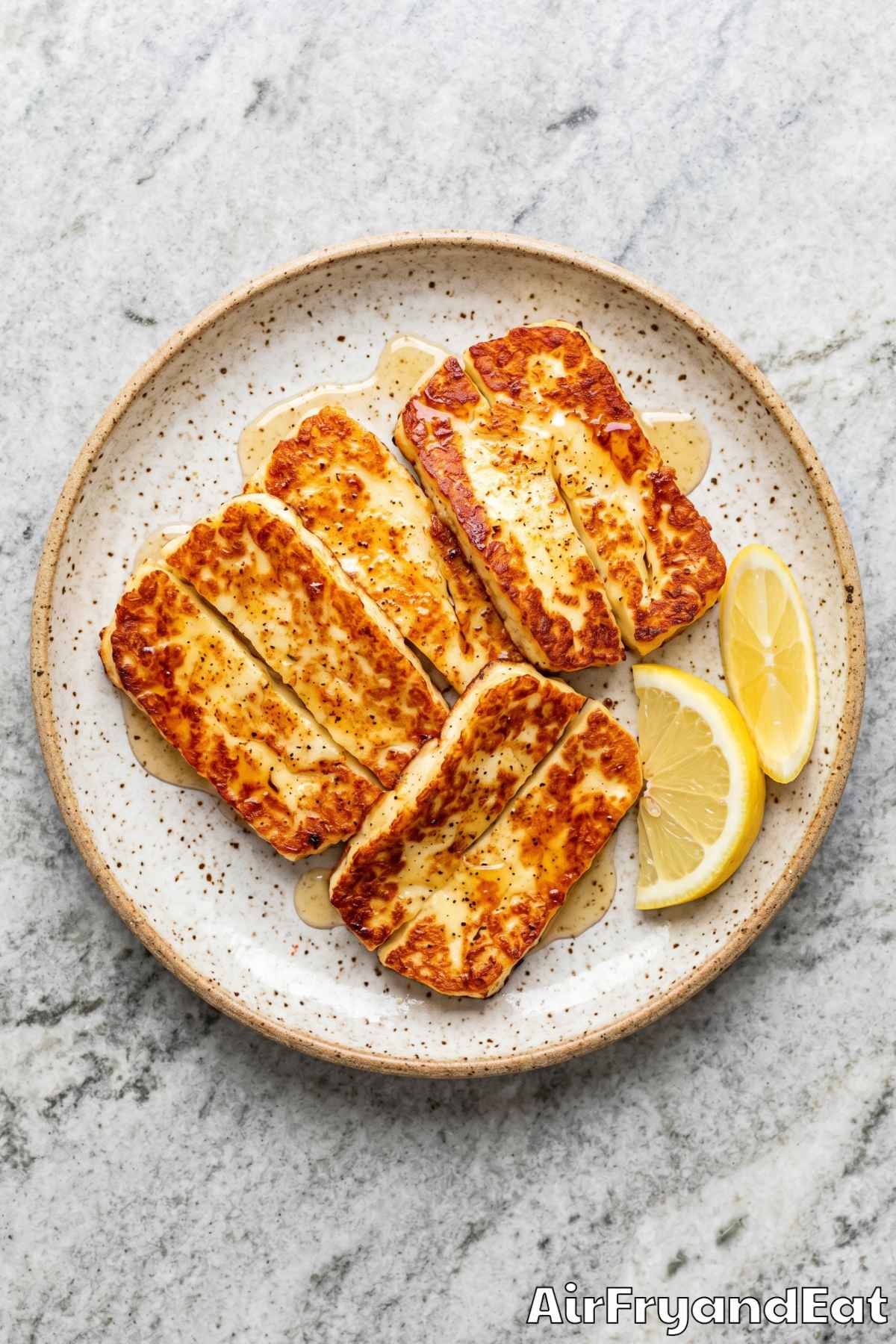 Irresistible golden air fryer halloumi
