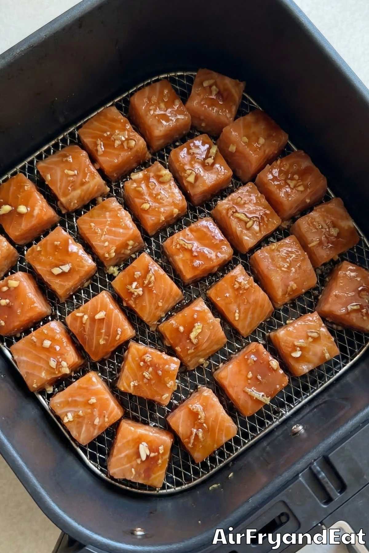 Air Fryer Honey Garlic Glazed Salmon Bites Step 3