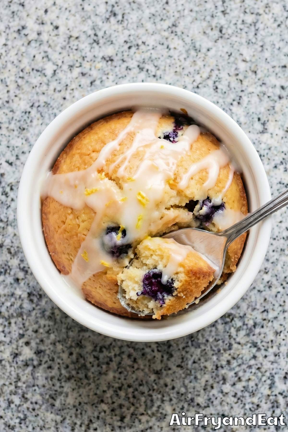 easy air fryer mini cakes