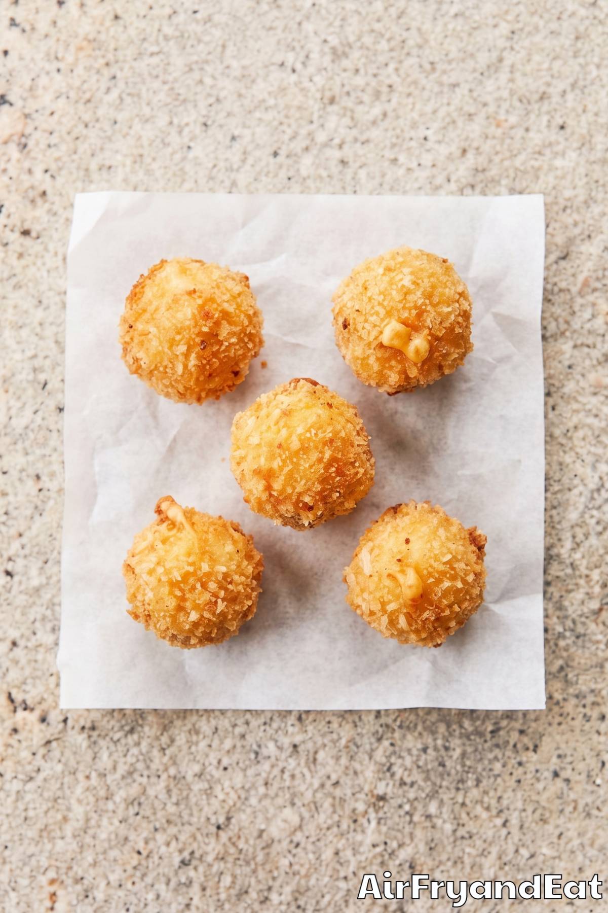 Easy air fryer mac cheese bites