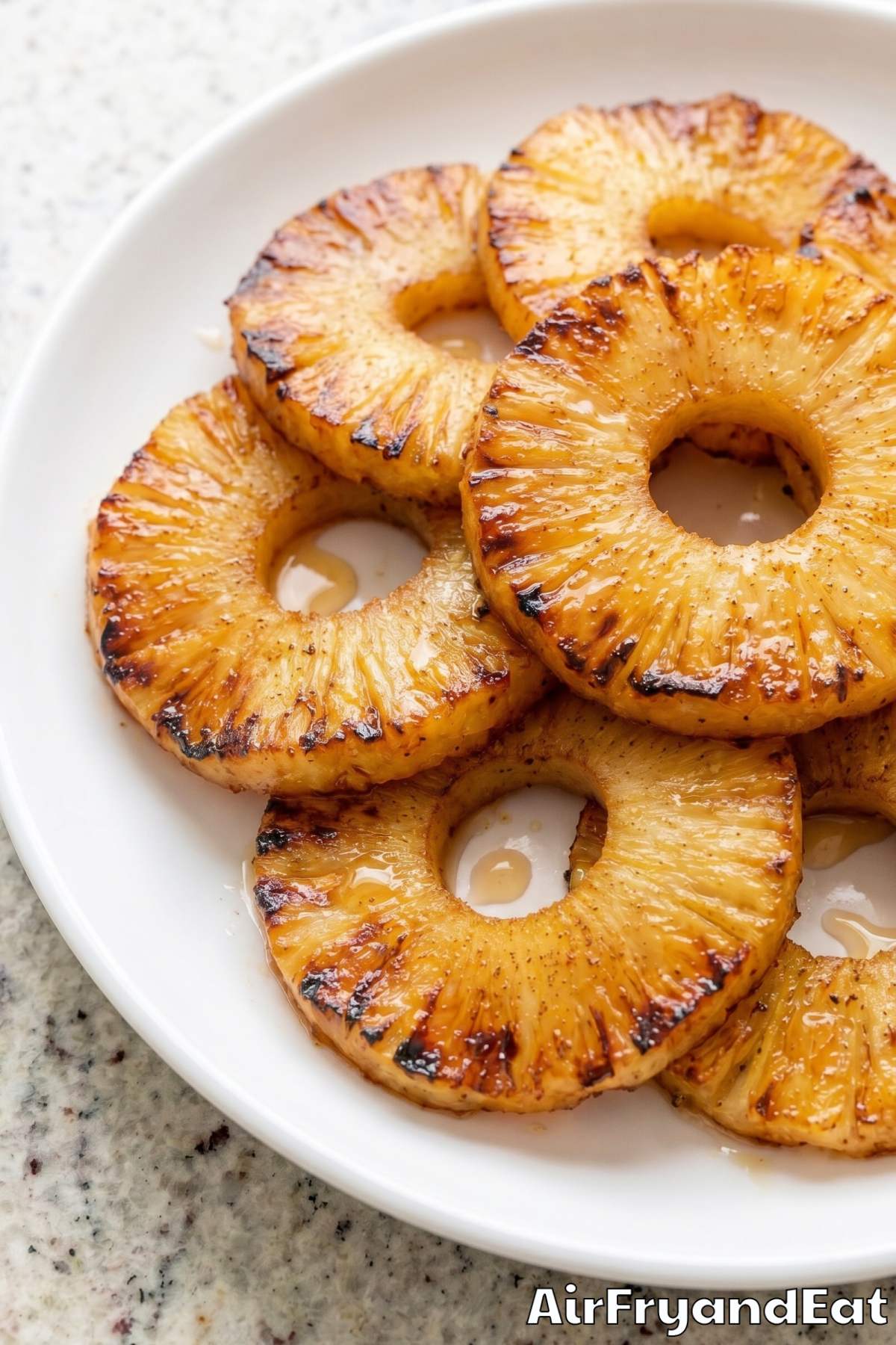 Juicy air fryer pineapple on a plate