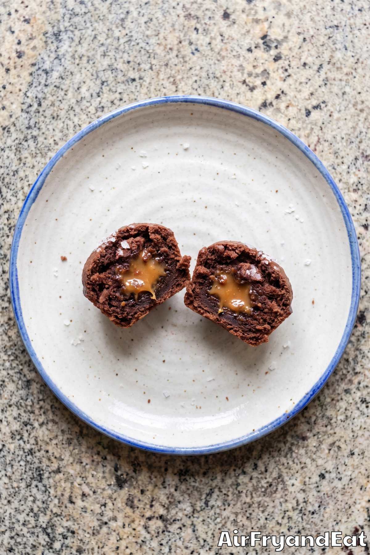 Soft brownie bites with salted caramel
