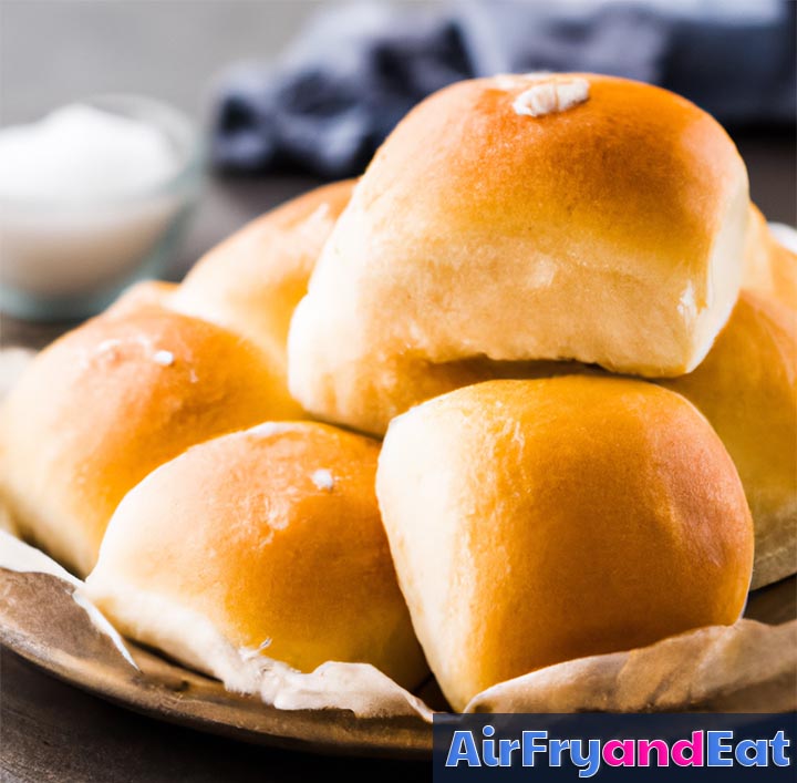 dinner rolls